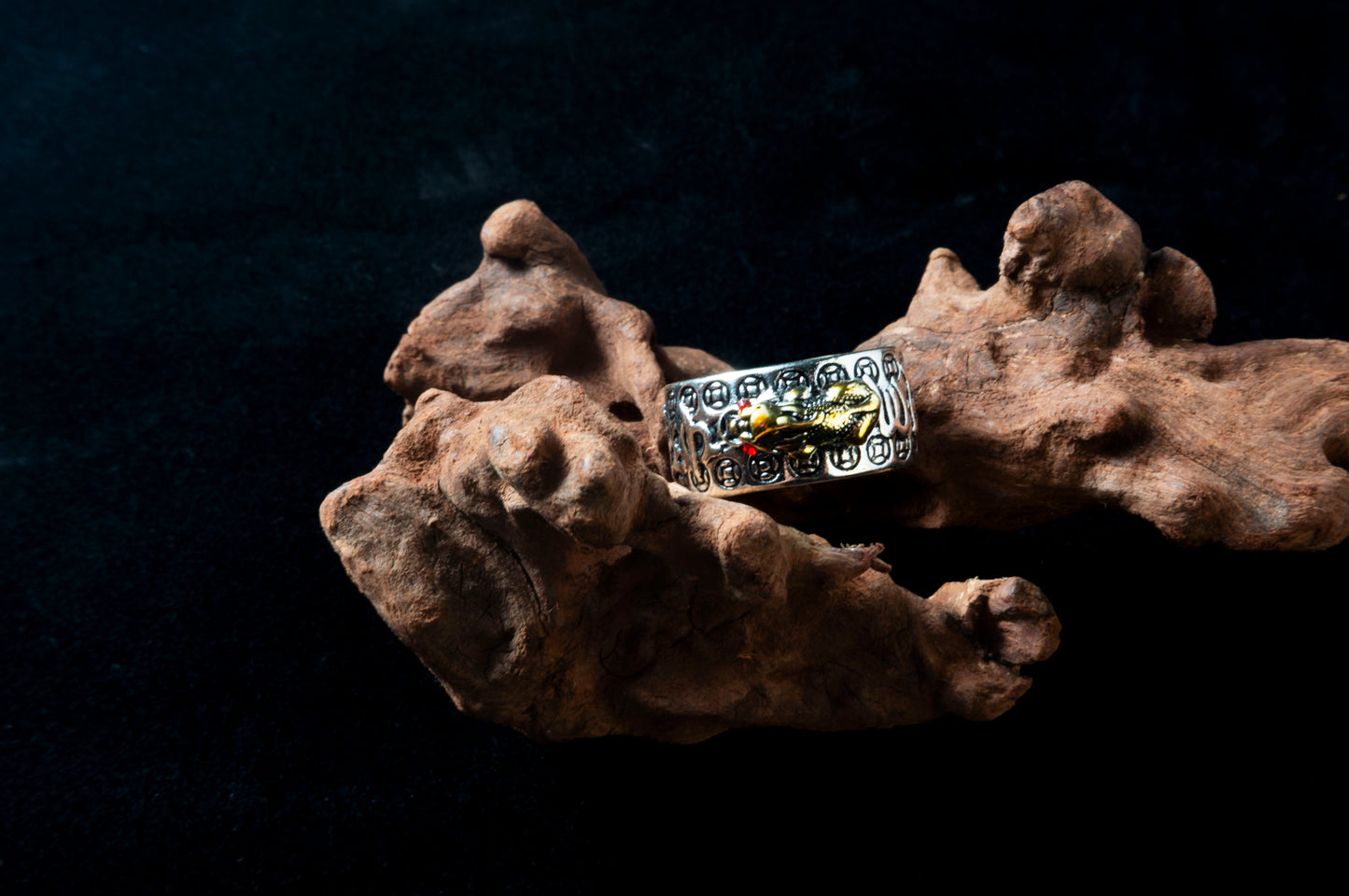 Tibetan Six-Syllable Mantra Silver Ring Buddha